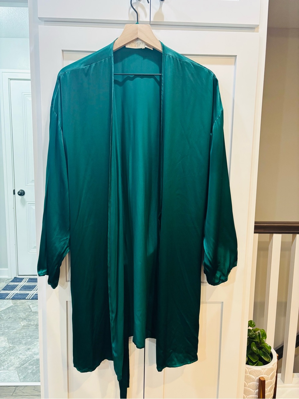 Victoria's Secret Emerald Silk Open-Front Robe